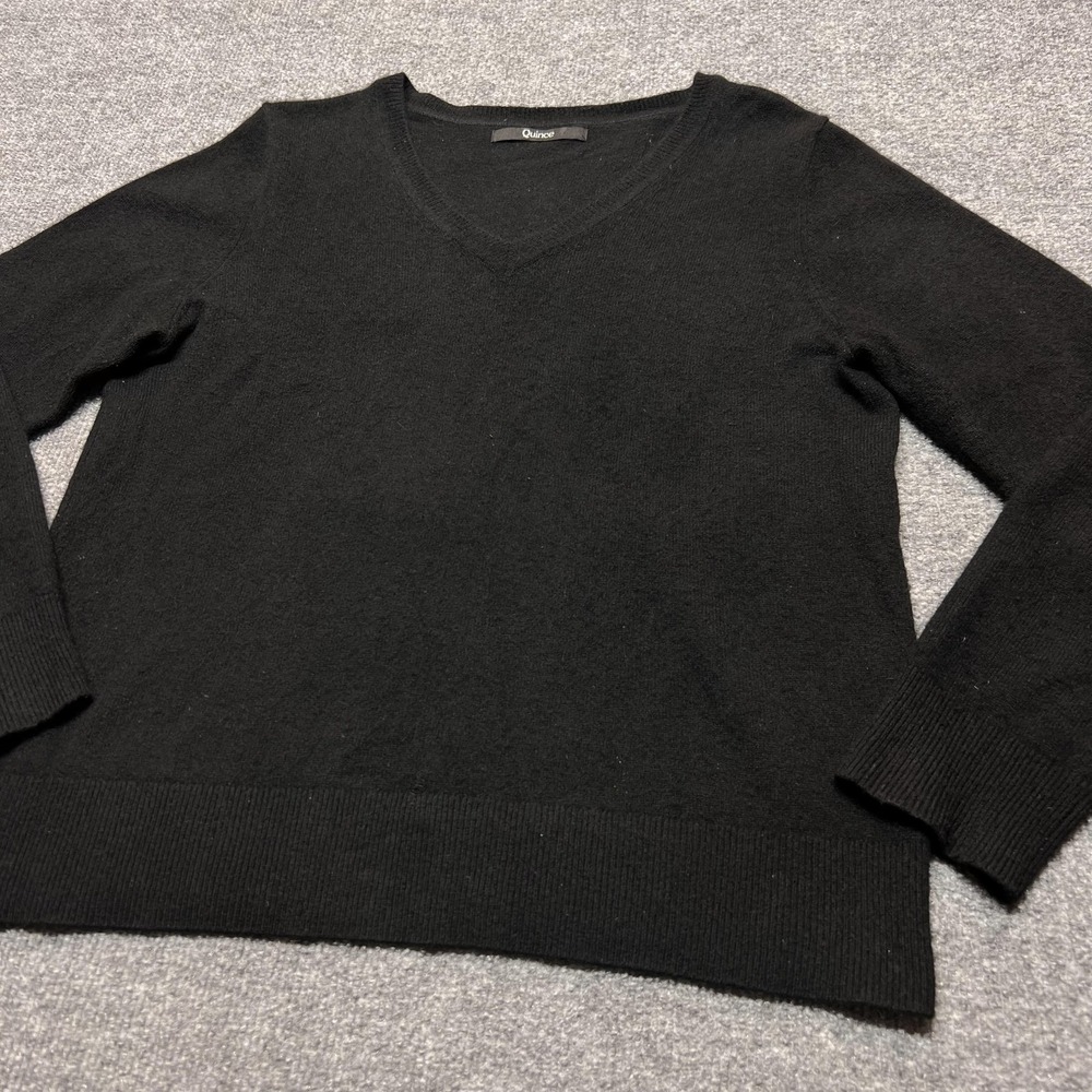 Quince Sweater Womens Medium Black 100% Cashmere V Neck Knit Pullover Top - Picture 2 of 13